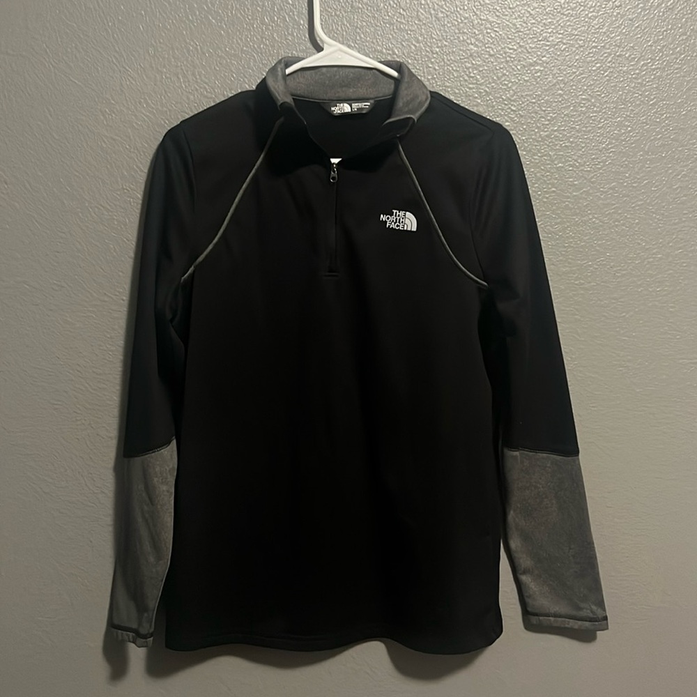 Women’s North Face Quarterzip